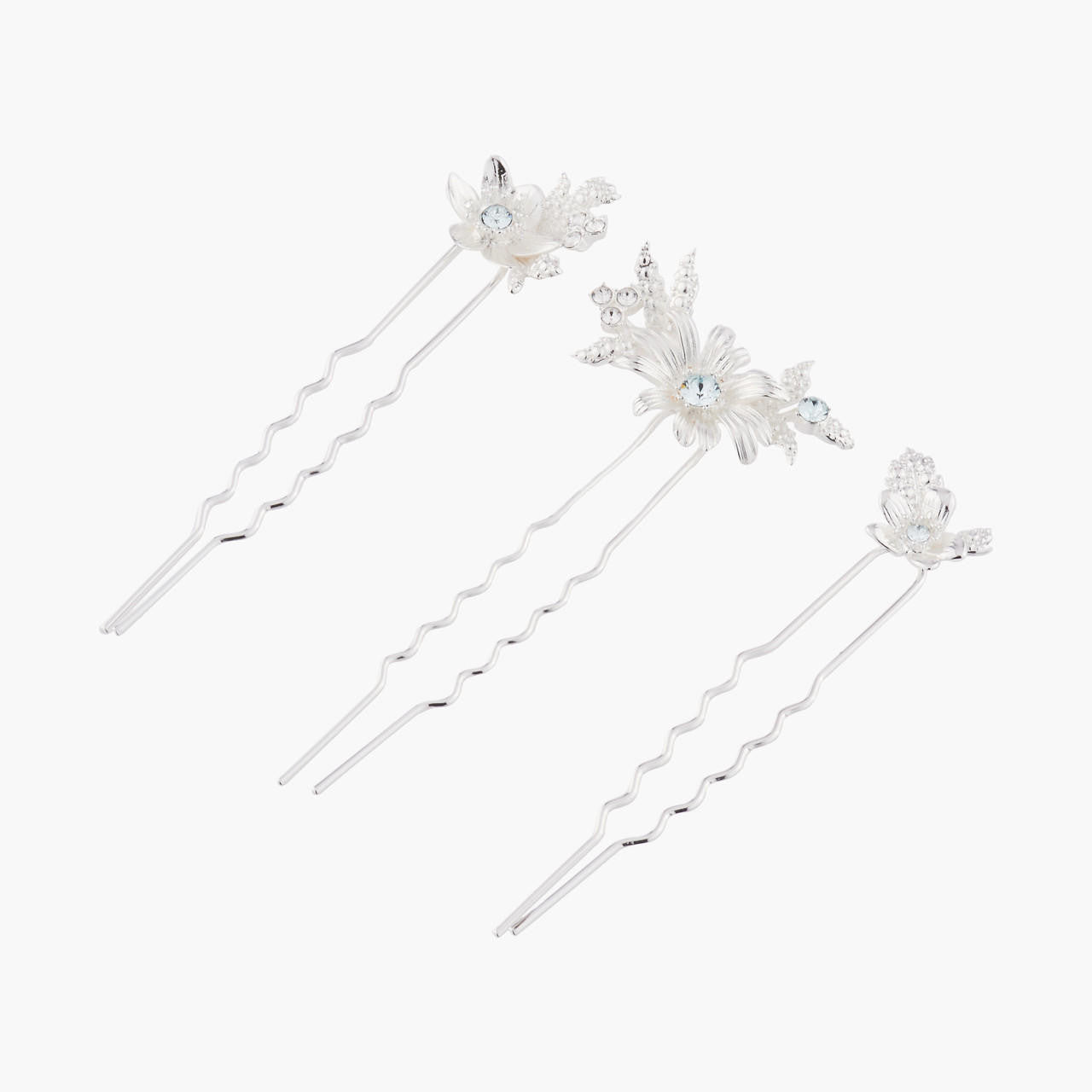 Set Of 3 Hair Pins With Flowers And Blue - Toned Crystals Charms | AKJV401 - Les Nereides