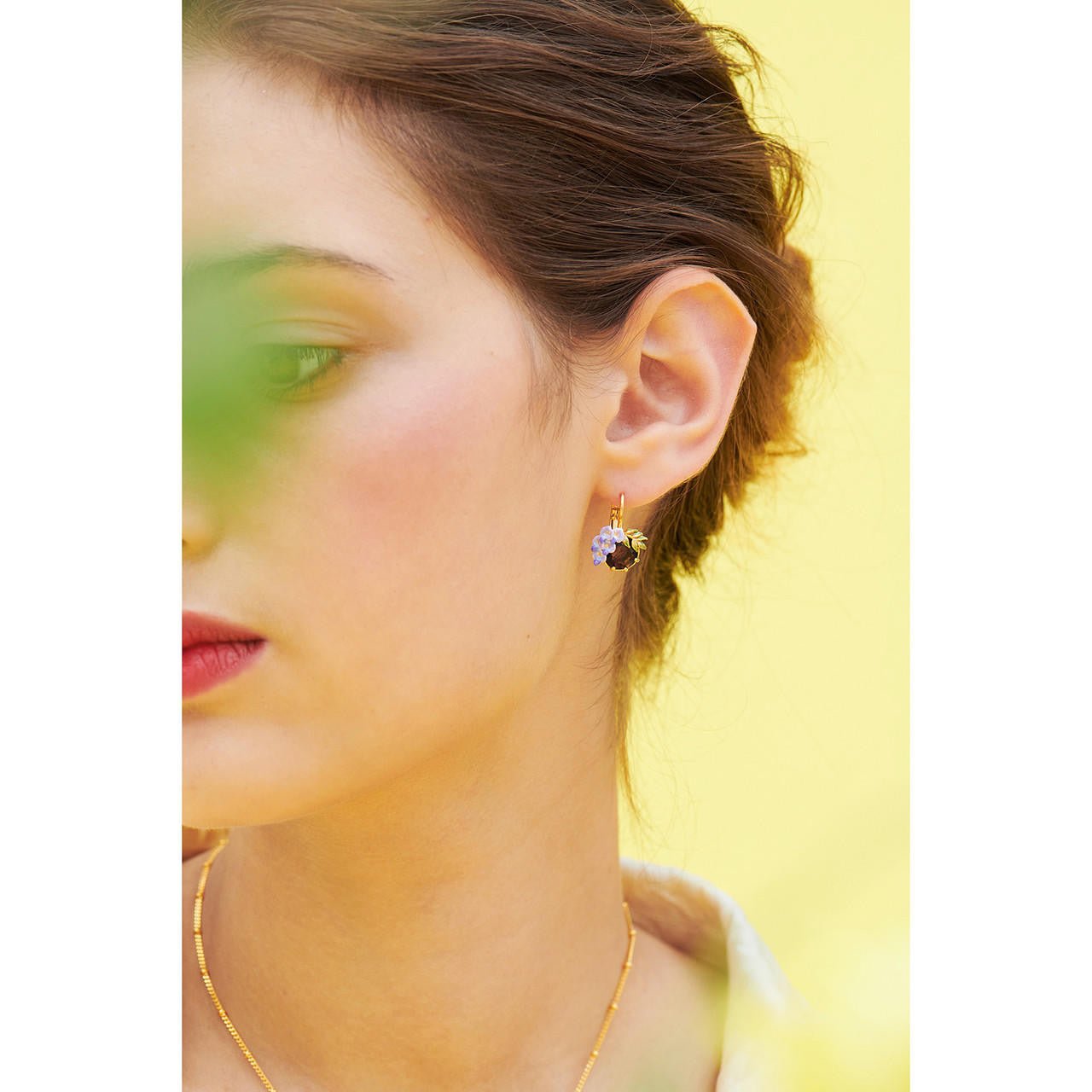 Small Wisteria Flower And Faceted Crystal Earrings | ANOF103C/1 - Les Nereides