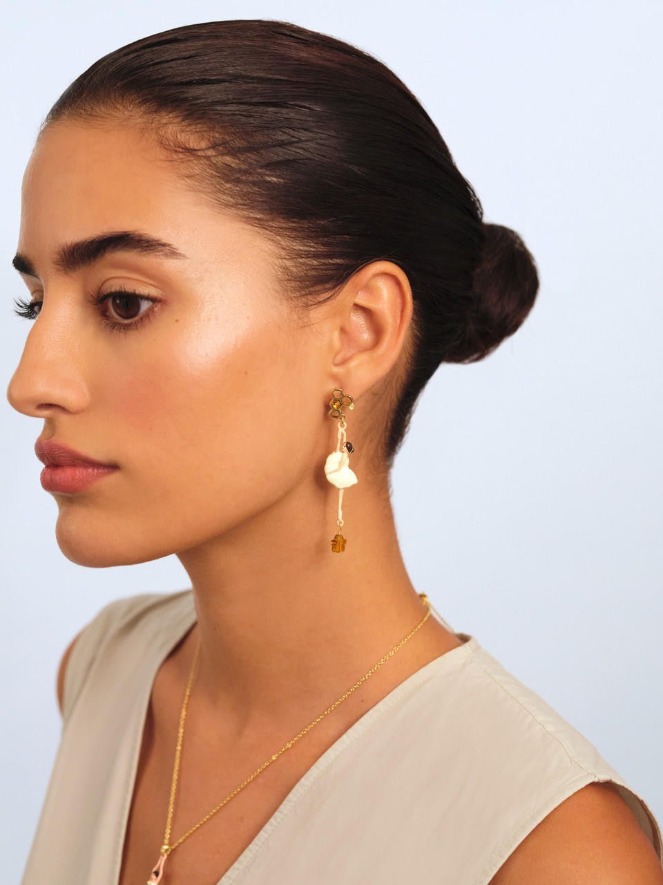 Sparkling Rhinestones Beehive Ballerina Earrings | APDD1081 - Les Nereides