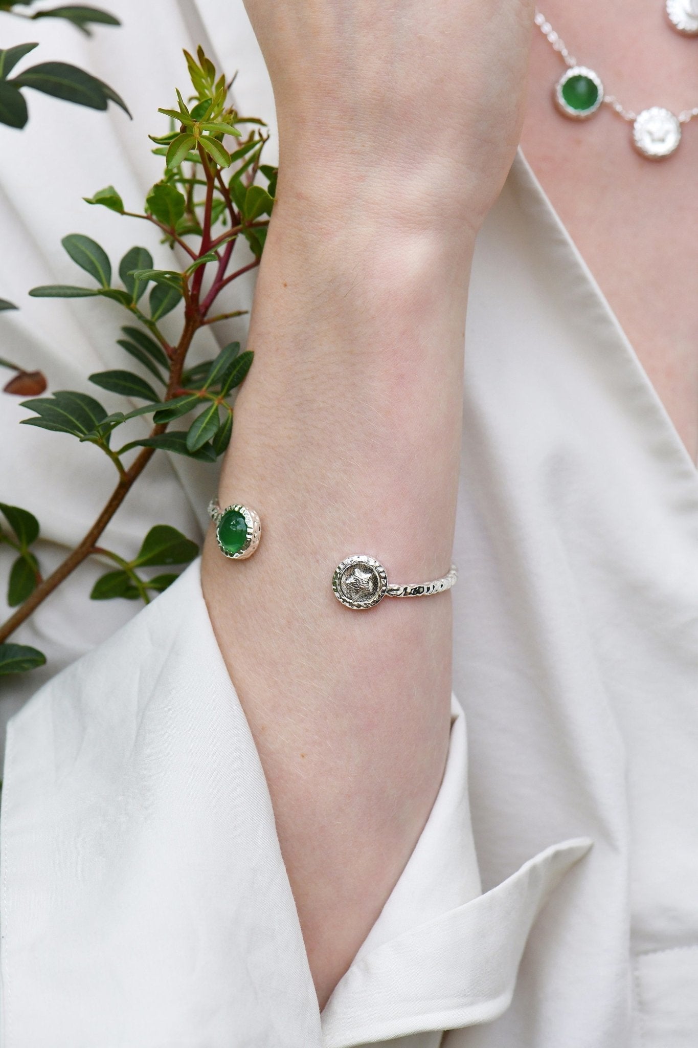 Star And Green Agate Bangle Bracelet | Akbc203/21 - Les Nereides