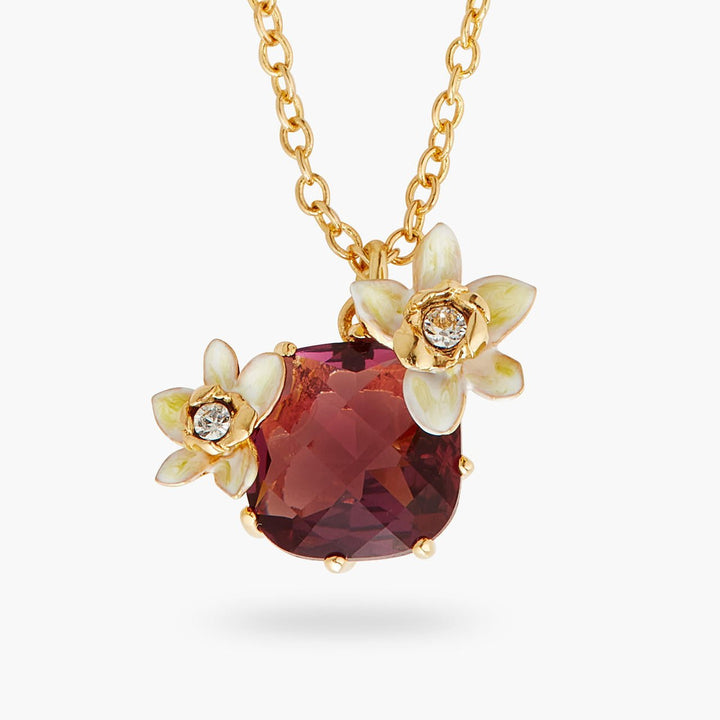 Vanilla Flowers And Faceted Crystal Pendant Necklace | AQNC3021 - Les Nereides