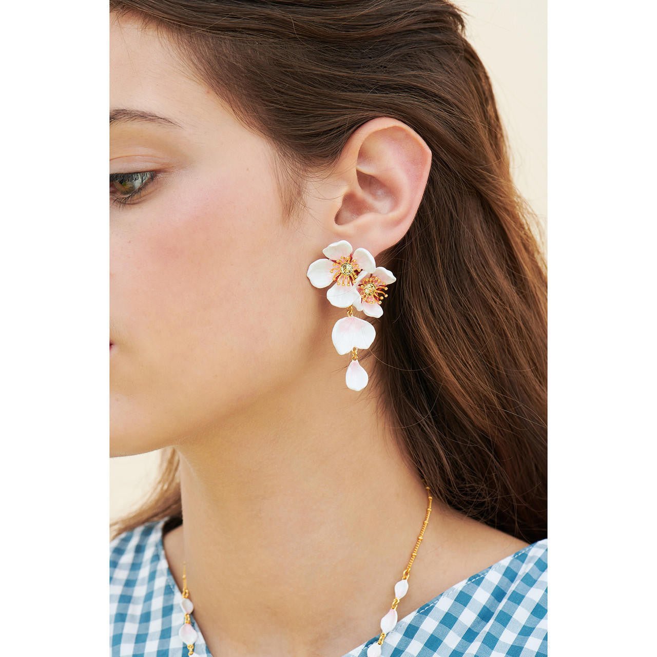White Cherry Blossom Dangling Earrings | ANHA1091 - Les Nereides