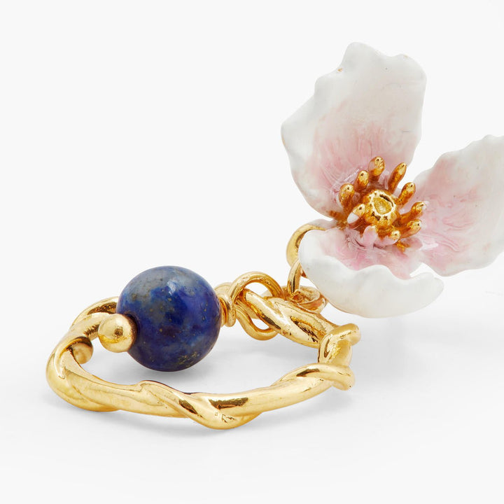 White Flower And Lapis Lazuli Hoop Earrings | AQJF1081 - Les Nereides