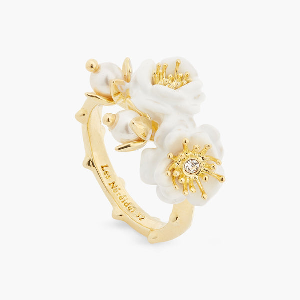 White Roses And Pearl Ring | ASET6041 - Les Nereides