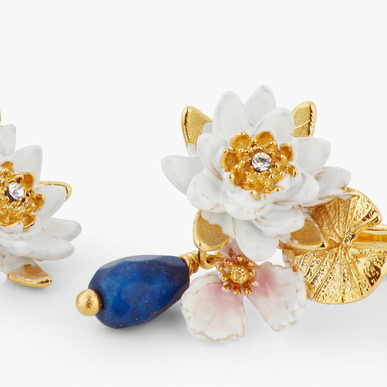 White Water Lily And Lapis Lazuli Earrings | AQJF1061 - Les Nereides