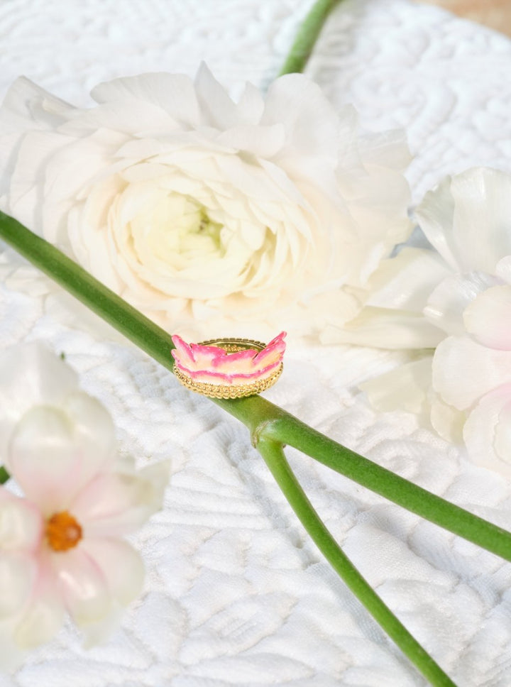 Wild rose petal ring | ASRF6021 - Les Nereides